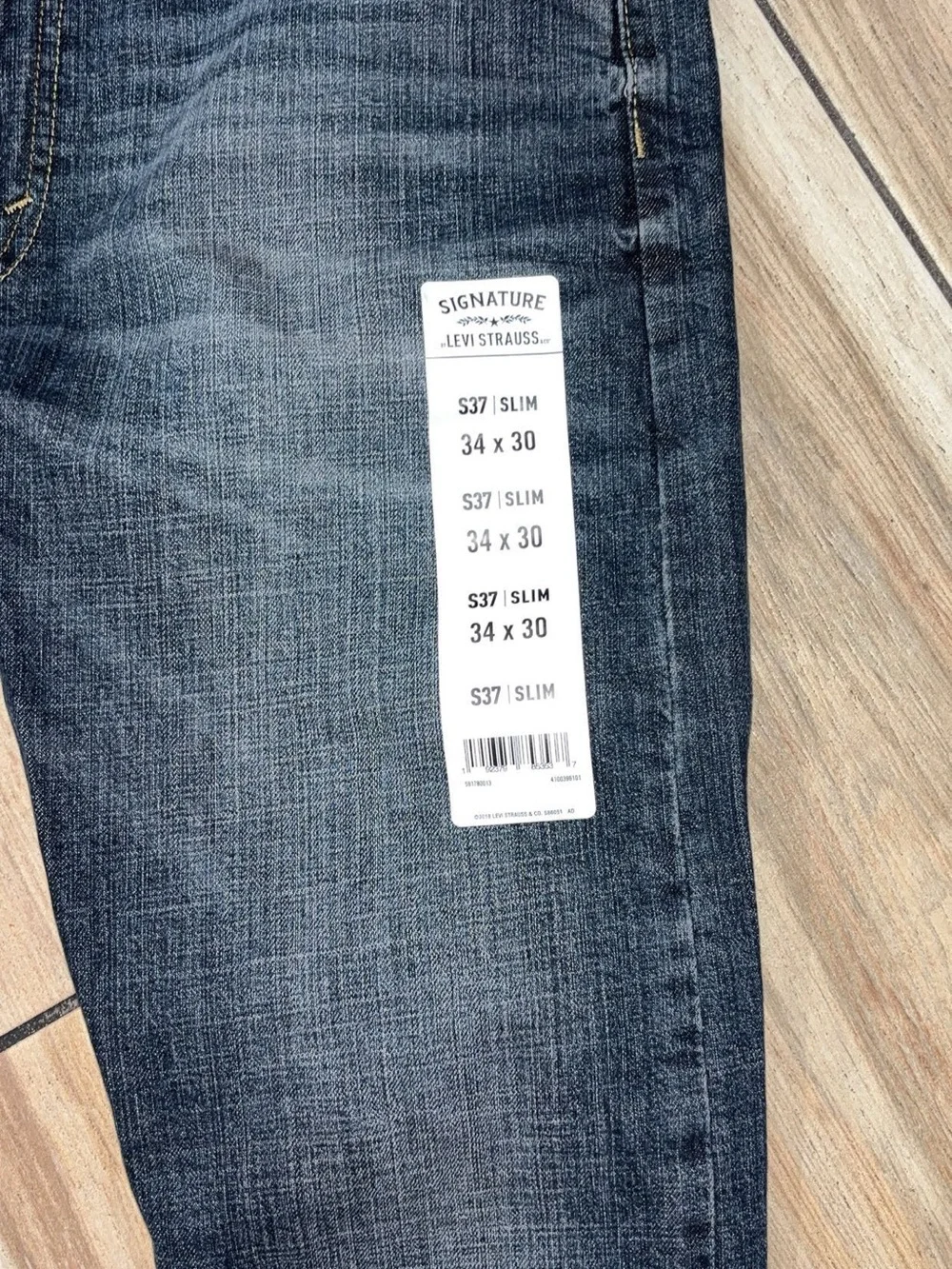 Signature by Levi Strauss Men's Slim Dark Wash Jeans - Blue